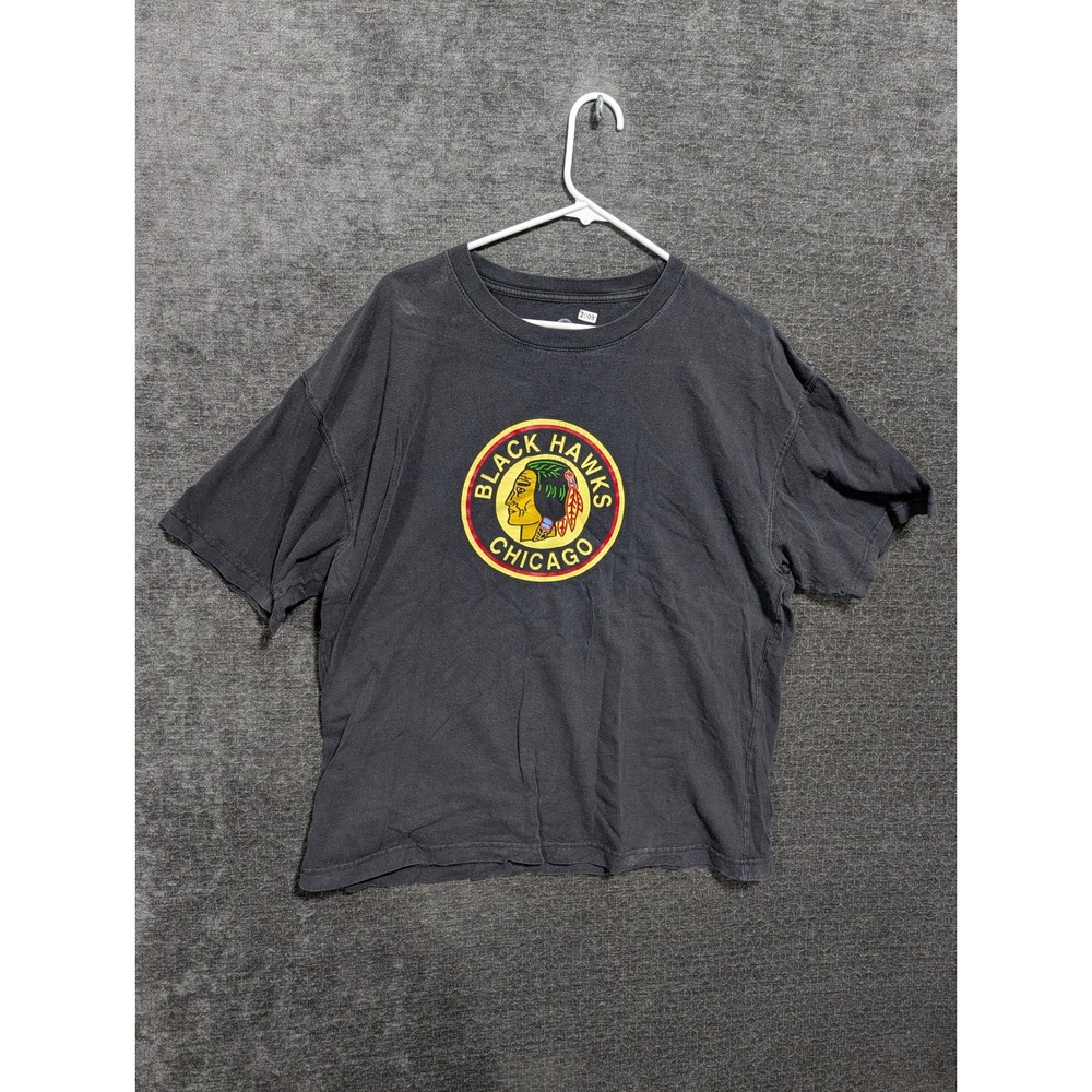 NHL Chicago Blackhawks Graphic T-Shirt Mens XL Black Faded Short Sleeve Tee